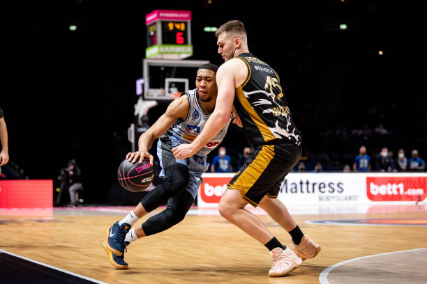 吸引着无数 吸引着无数