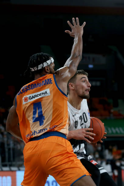 兴表演的瞬 兴表演的瞬