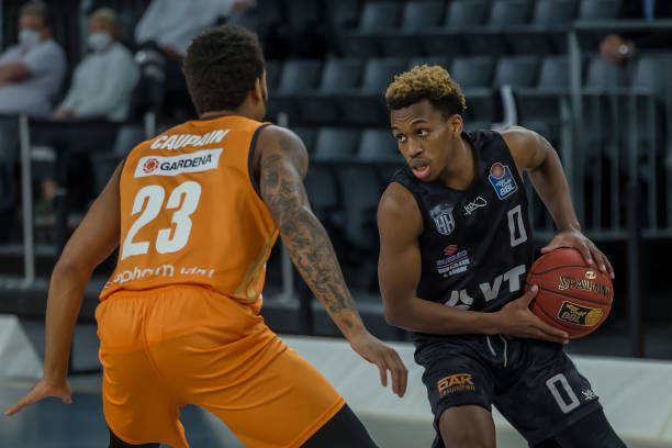 在联赛中争 在联赛中争